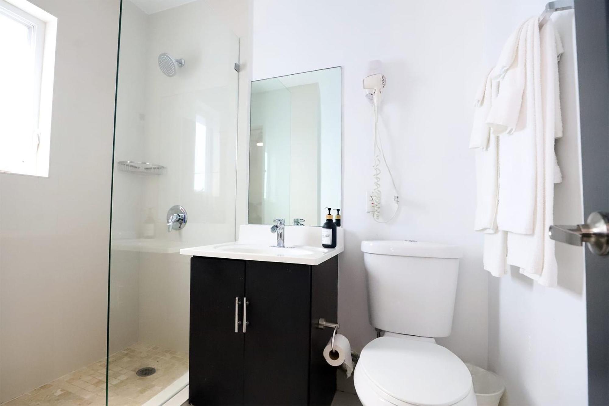 شقة Steps To Sea Miami Beach Free Parking Pet & Family Friendly المظهر الخارجي الصورة